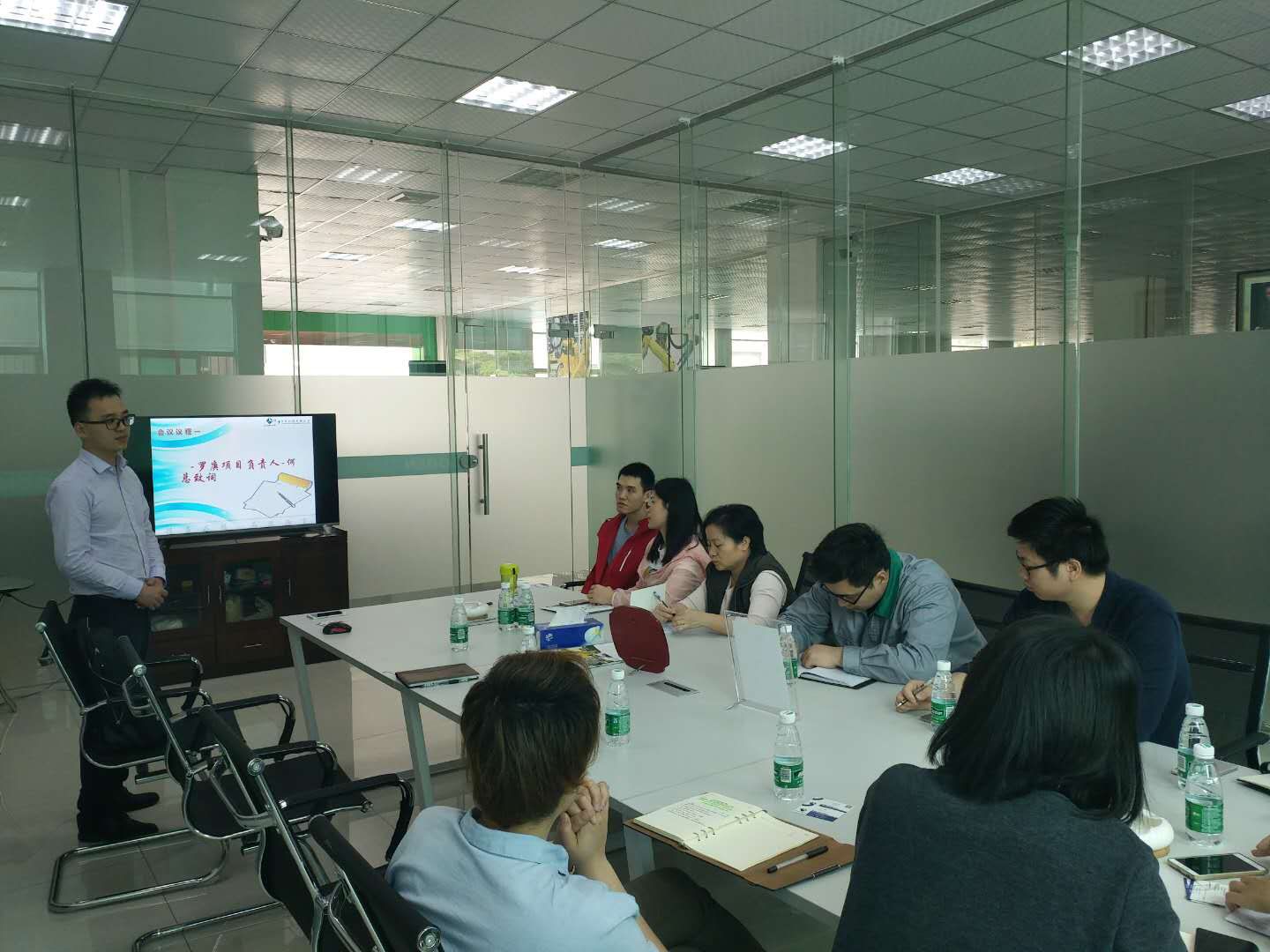 祝贺罗庚机器人签约顺景LEYU SPORTS